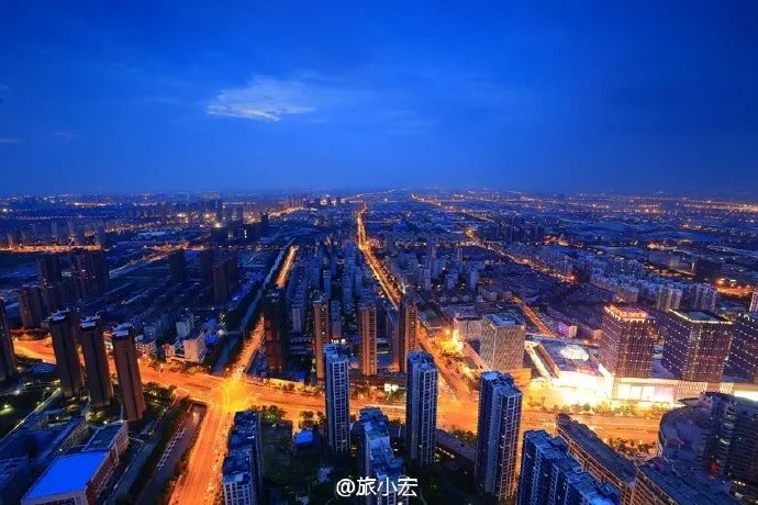 常州市钟楼区北大街2-8号新世纪商城b座14-16层开放时间:周日至周四10