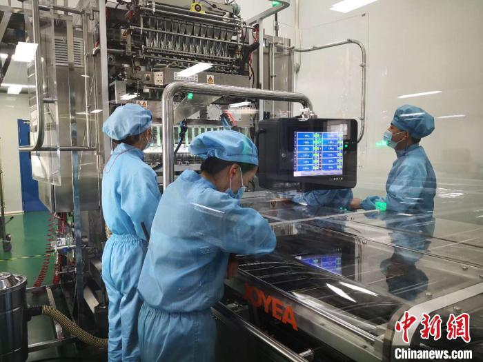 中新网|国家药品集采倒逼药企杀价 明星药价格降幅超9成