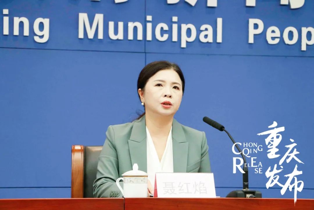 "发布会上,聂红焰介绍,脱贫攻坚以来,万州区严格落实"六个精准""五个