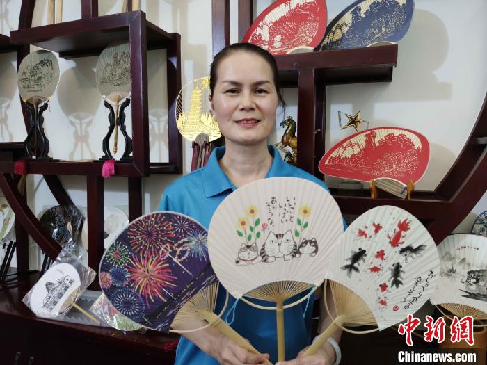 广西桂林民间艺人闯荡境外市场指尖传播非遗文化