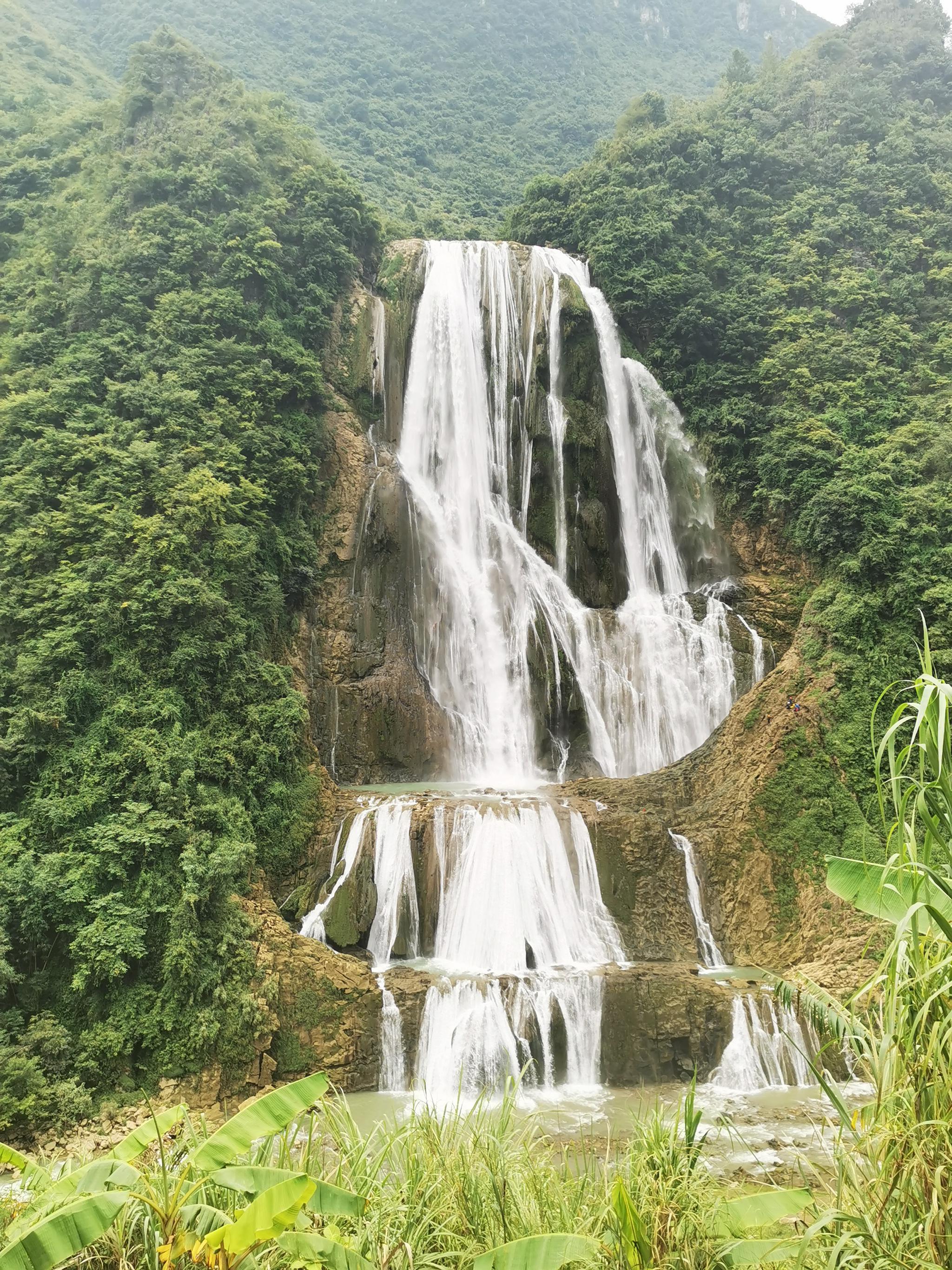 两名探险者贵州滴水滩瀑布被困 经搜救确认已无生命体征|滴水滩瀑布