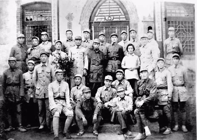 转战千里中原突围这支部队创造了中外战争史上的奇迹