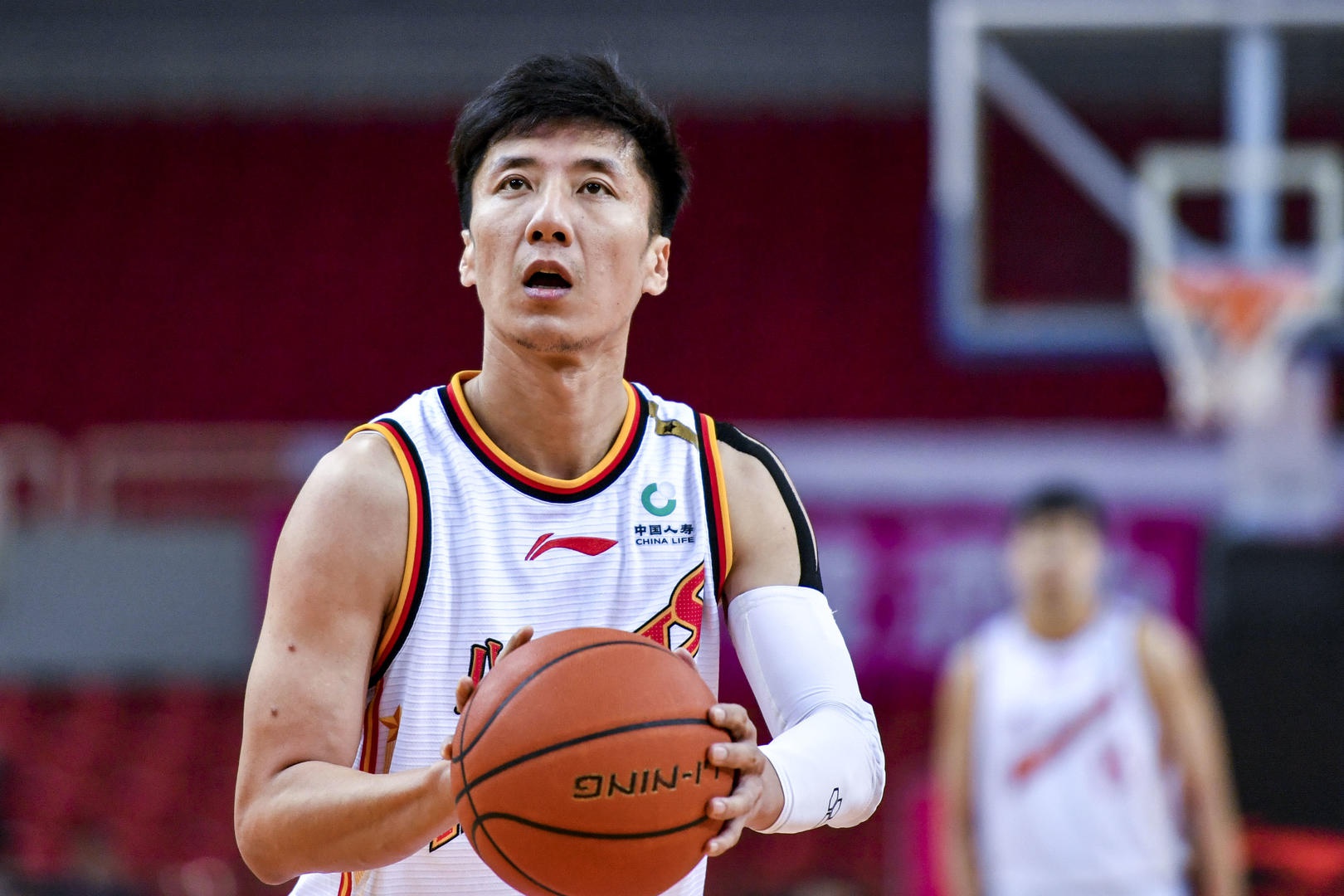 著名后卫韩硕确定加盟四川金强国产保罗袁堂文迎来最好导师