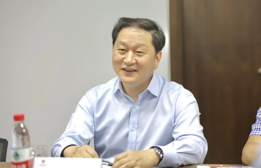 确实成果丰硕",韩新东说,在杨士成等商会历届领导班子的带动和努力下