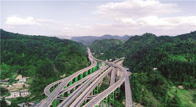 高速转盘.教师刘芳教罗之美认字.金溪被服.