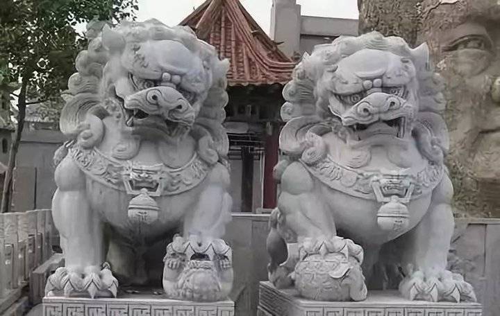 【轻阅读】蹲在门口的狮子|石狮子|绣球|坊门_新浪新闻