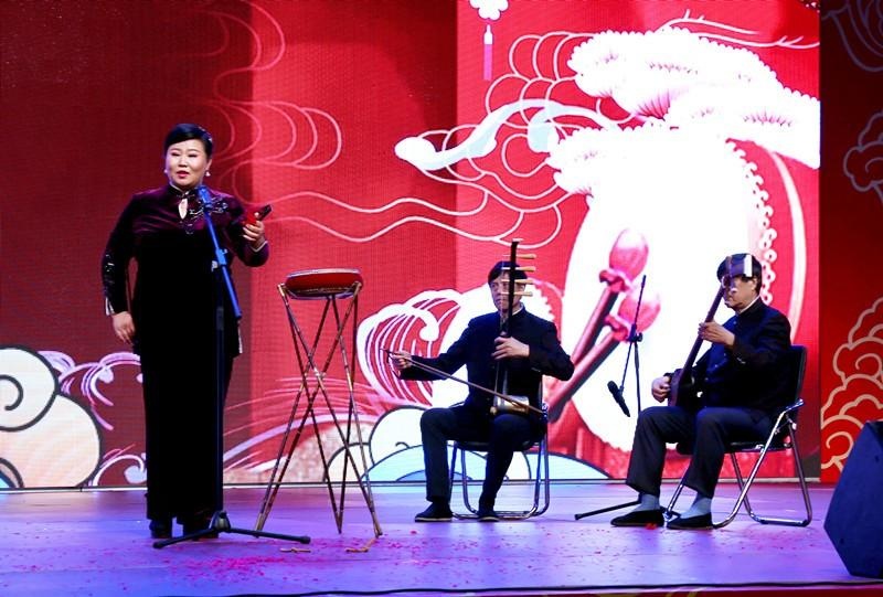 沈阳曲艺团推出东北大鼓新作《老市长的第一课》