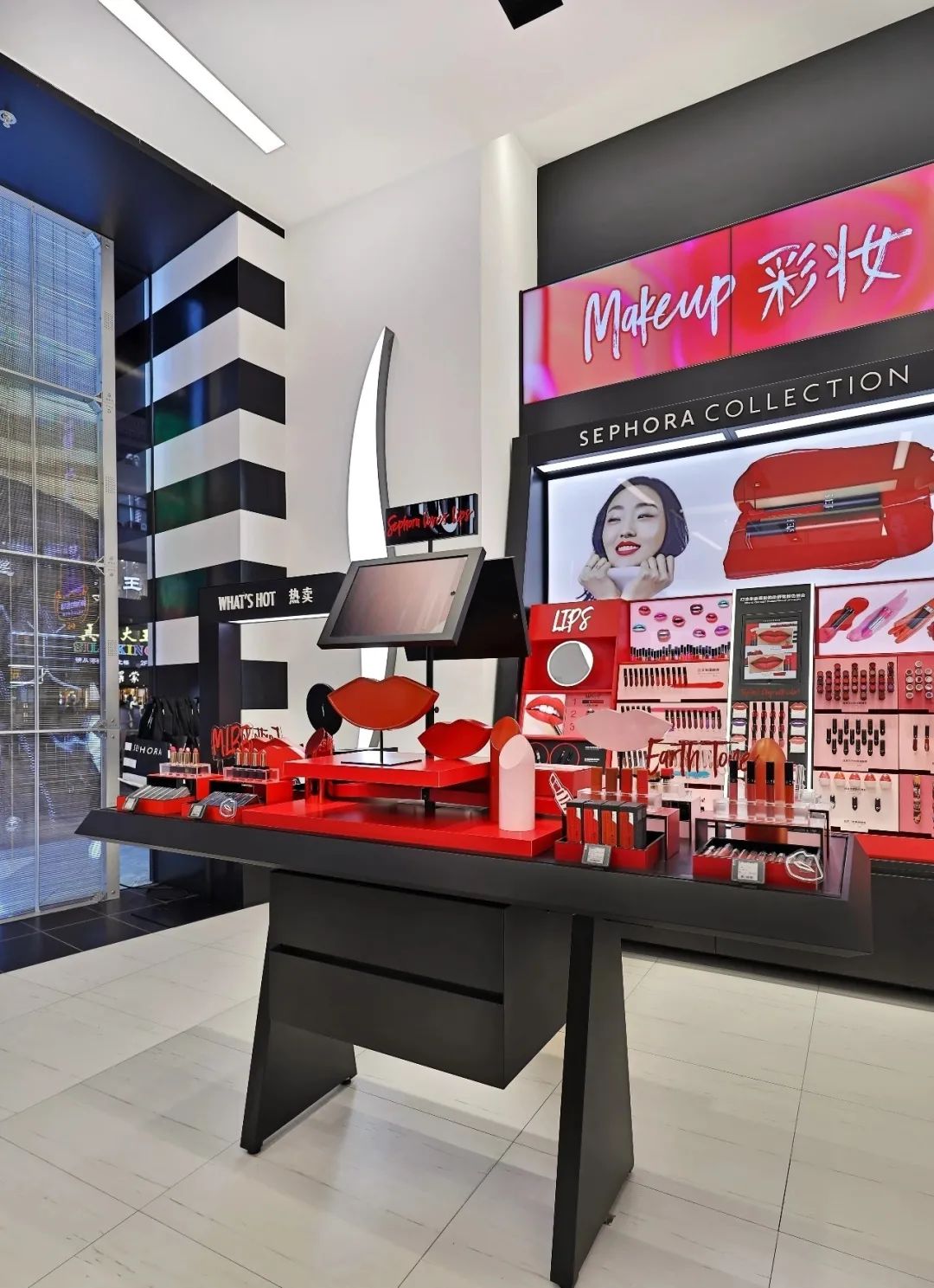 网红美妆集合店来了!没有一个女孩能空着手走出来!