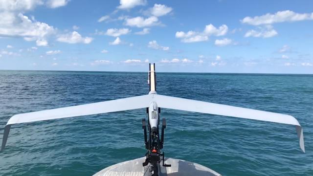 美企将小型无人机集成到无人水面舰艇,打造无人情报收集平台