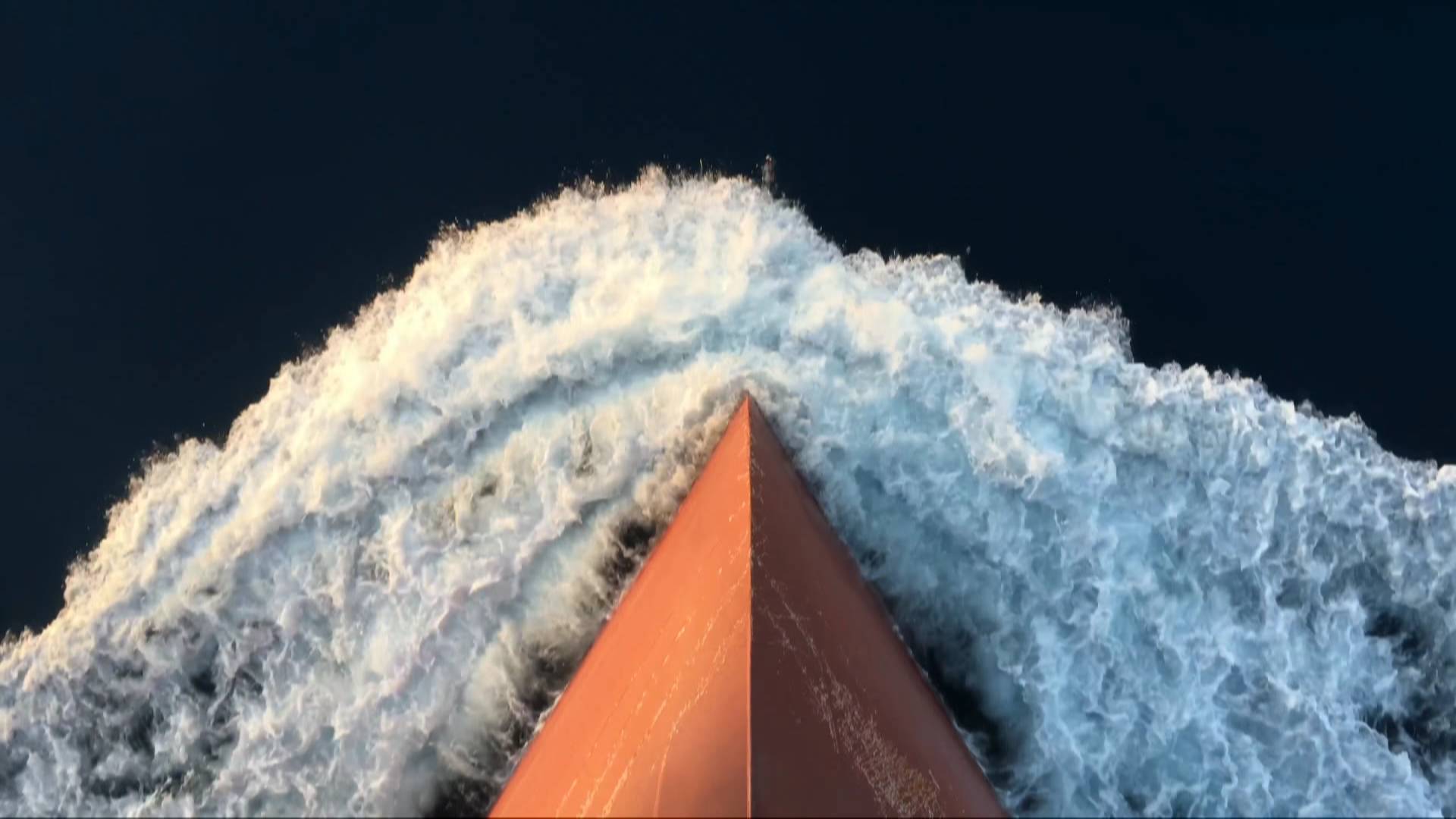 一带一路全球行破浪前行