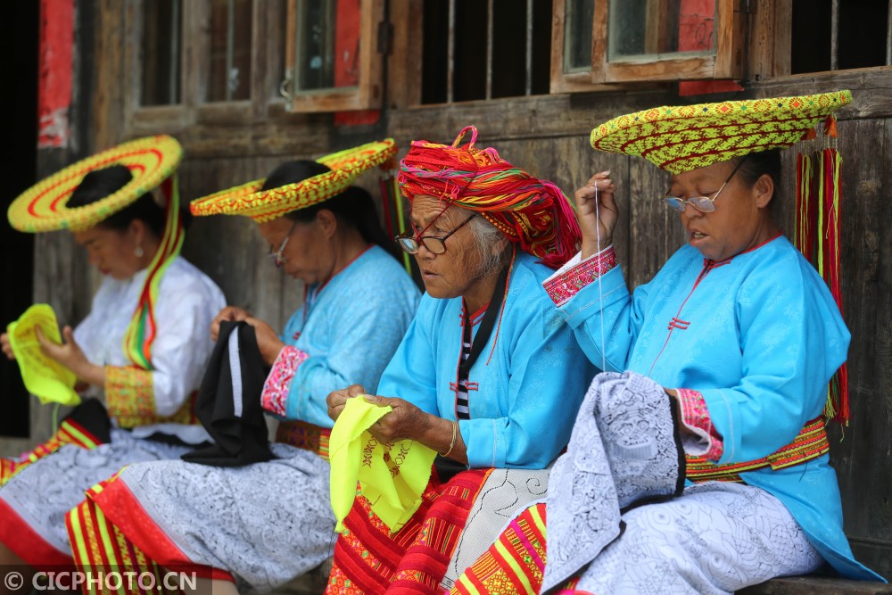 湖南邵阳欢度花瑶传统节日讨僚皈
