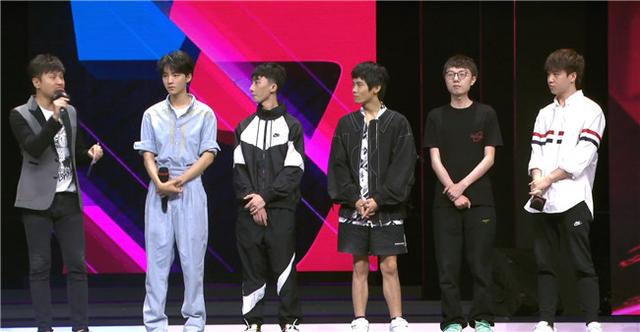 13级鳄鱼遇9级剑圣,letme满怒不敢动?一看剑圣id懂了