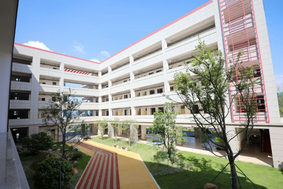 小编带你探营漳州一中高中部新校园|图书馆|高中部|漳州_新浪新闻