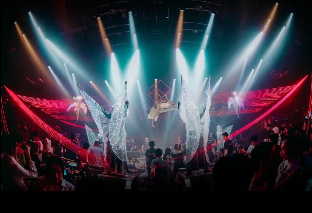 菲芘·国际【剧院式】酒吧 - 8月7日崇左店·试业开启!