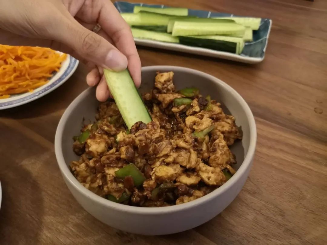 一碗鸡蛋酱,迷倒所有东北人|鸡蛋酱|干豆腐|咸蛋黄_新浪新闻