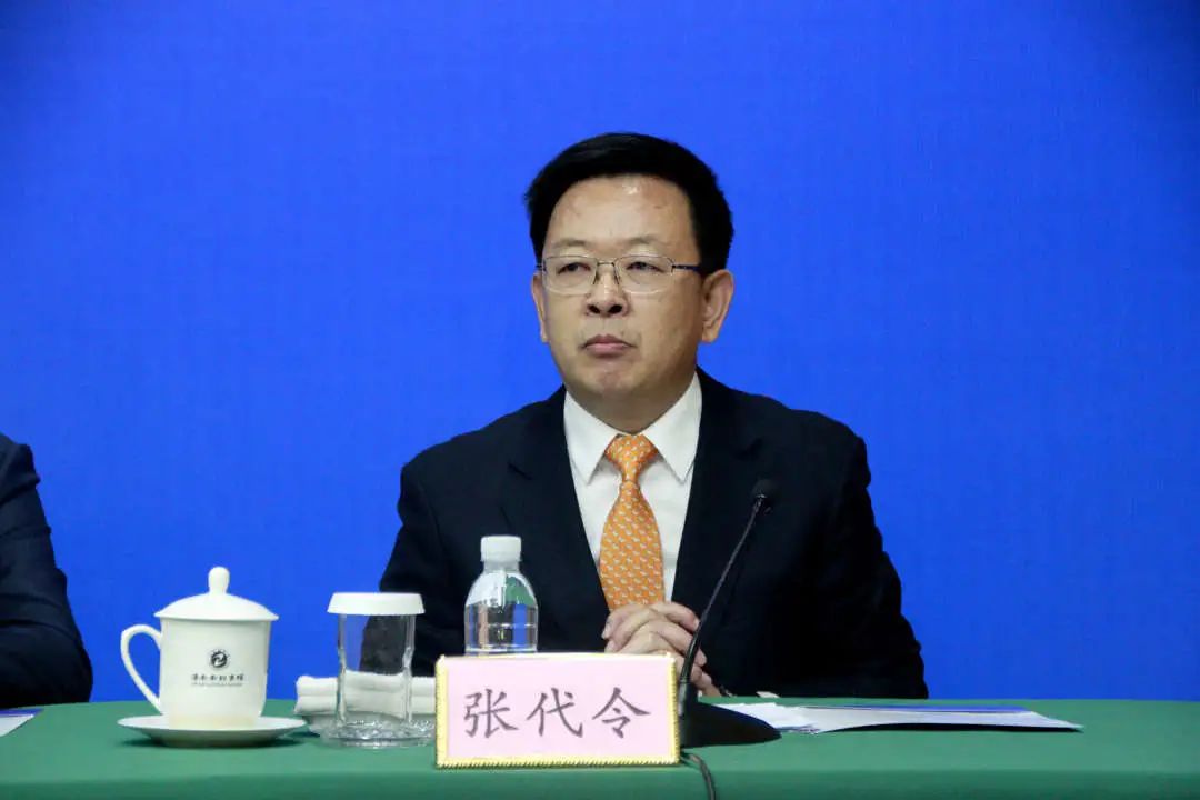 张代令感谢这位记者朋友的提问,在国务院公布的山东自贸试验区总体