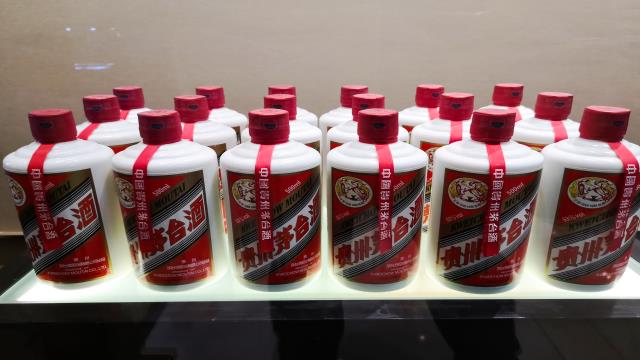 飞天酒涨价预期被炒 茅台盘中股价首度突破1800元