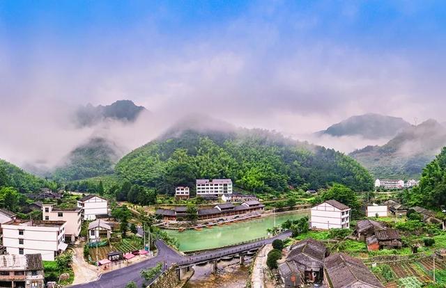 春有樱花夏嬉水,秋游红枫冬踏雪!温州这个古村落,去一次绝不够