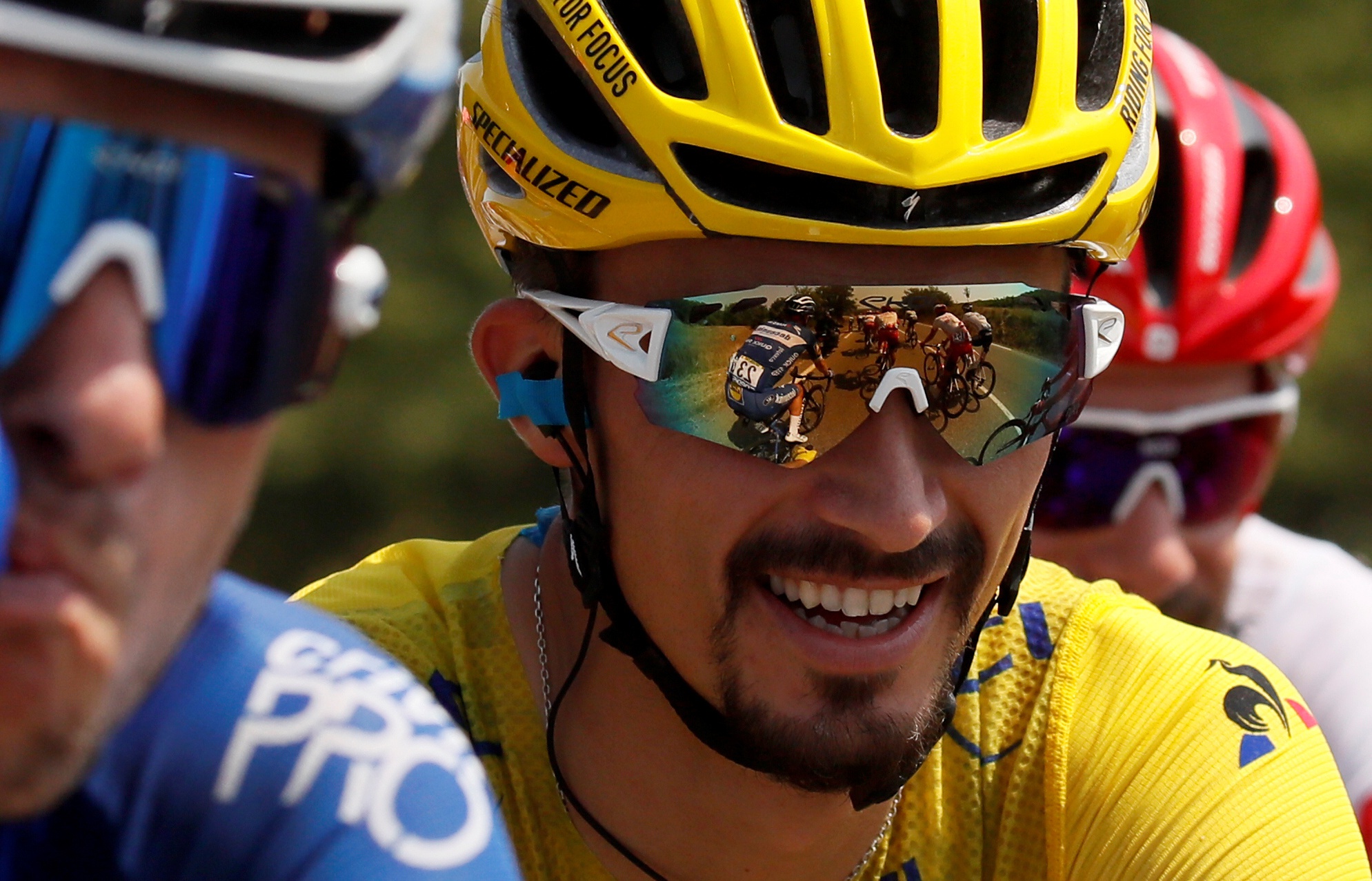 环法第二赛段:阿拉菲利普泪洒终点线 将胜利献给父亲