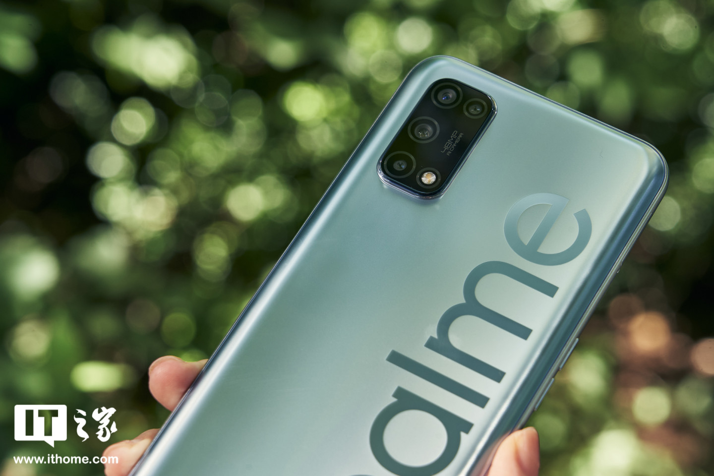 【it之家开箱】realme真我v5手机开箱图赏