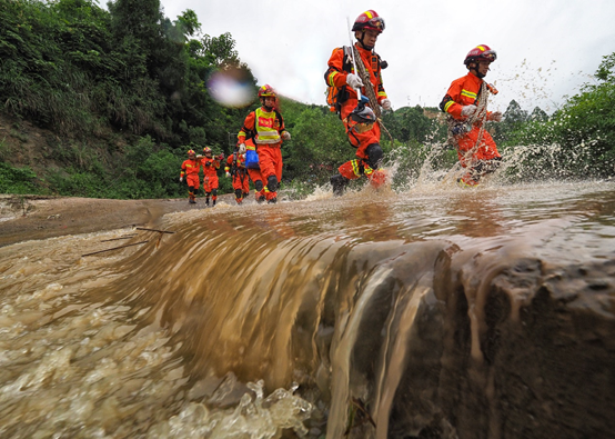 15张照片带你走进抗洪抢险救援一线