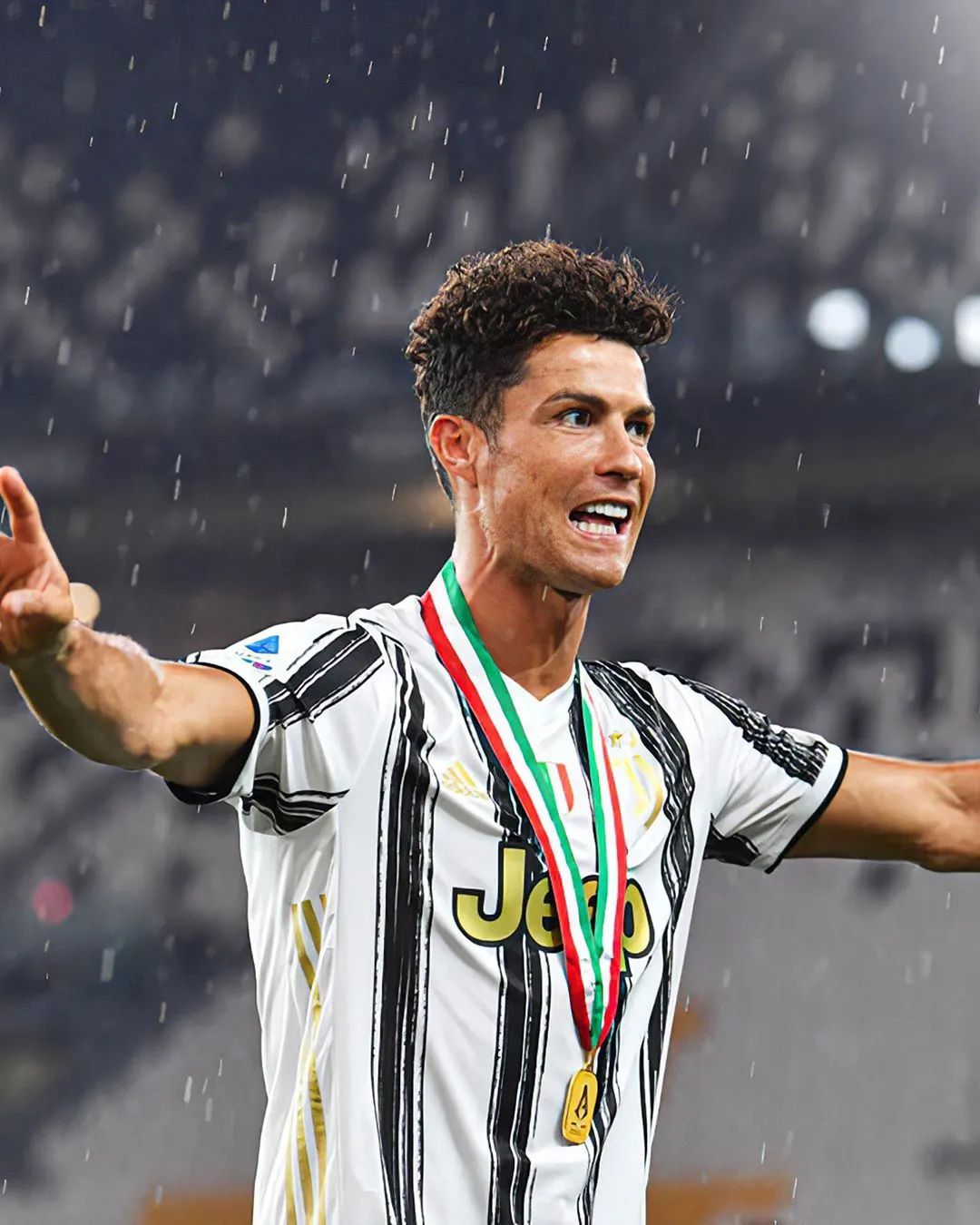 c罗最新帅图来了!