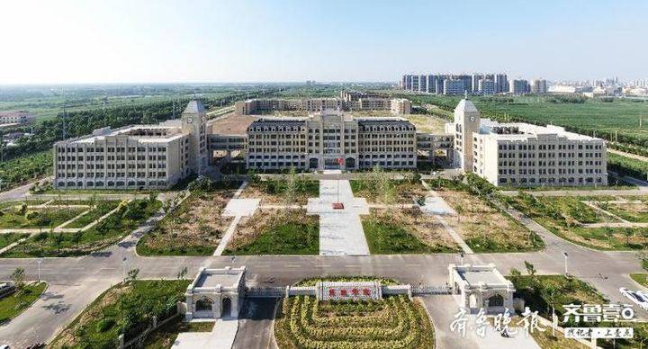 乐陵民生职业中等专业学校是由民生教育集团(香港上市公司)投资兴办的