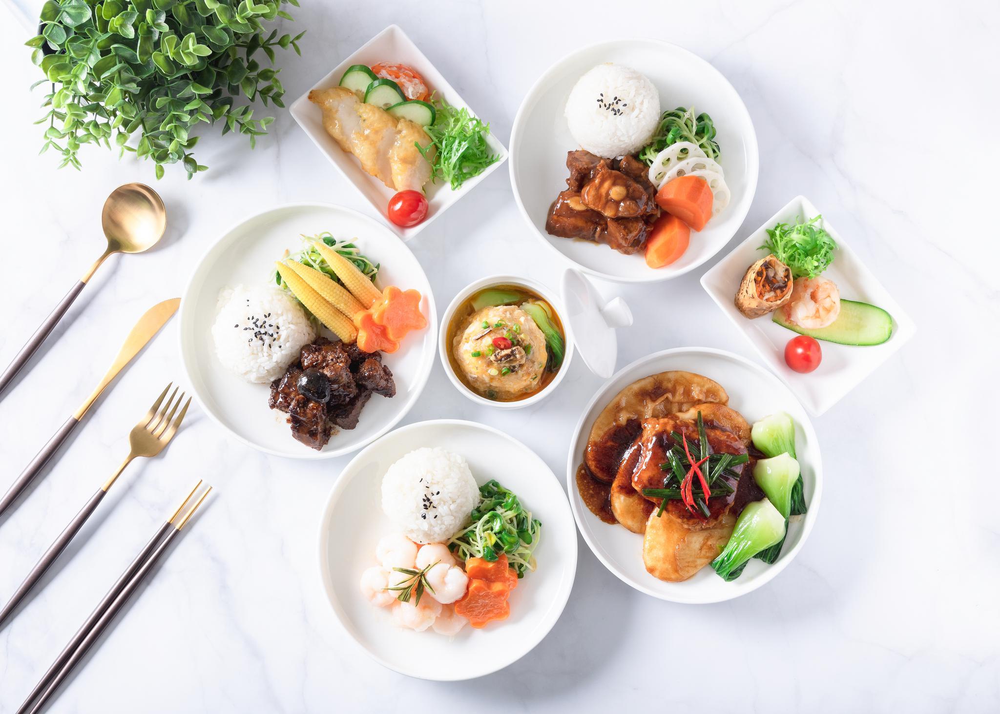 热腾腾飞机餐回来了多家航空公司陆续恢复热食供应