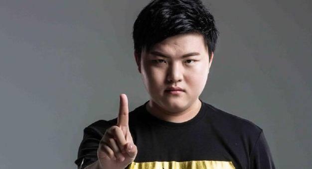 《英雄联盟》题材电视剧正式公布,网友:建议让简自豪饰演uzi