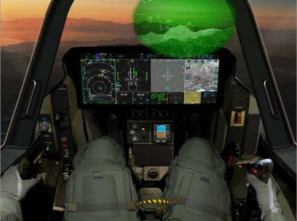 美军F-35隐身战机座舱资料图，大型显示屏可显示来自多种传感器的信息。（图片来源于网络）