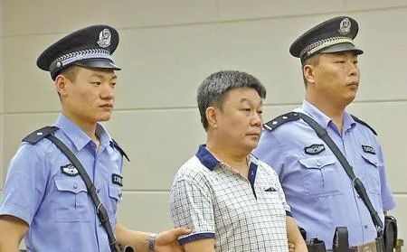 前任县委书记贪腐超亿获刑死缓 接任者再落马