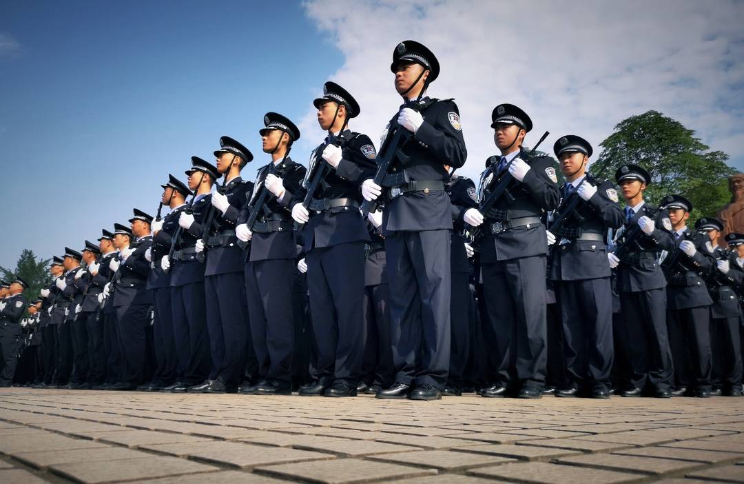 乐山·从严治警|乐山市公安局"三个优化" 纵深推动从严管党治警_新浪