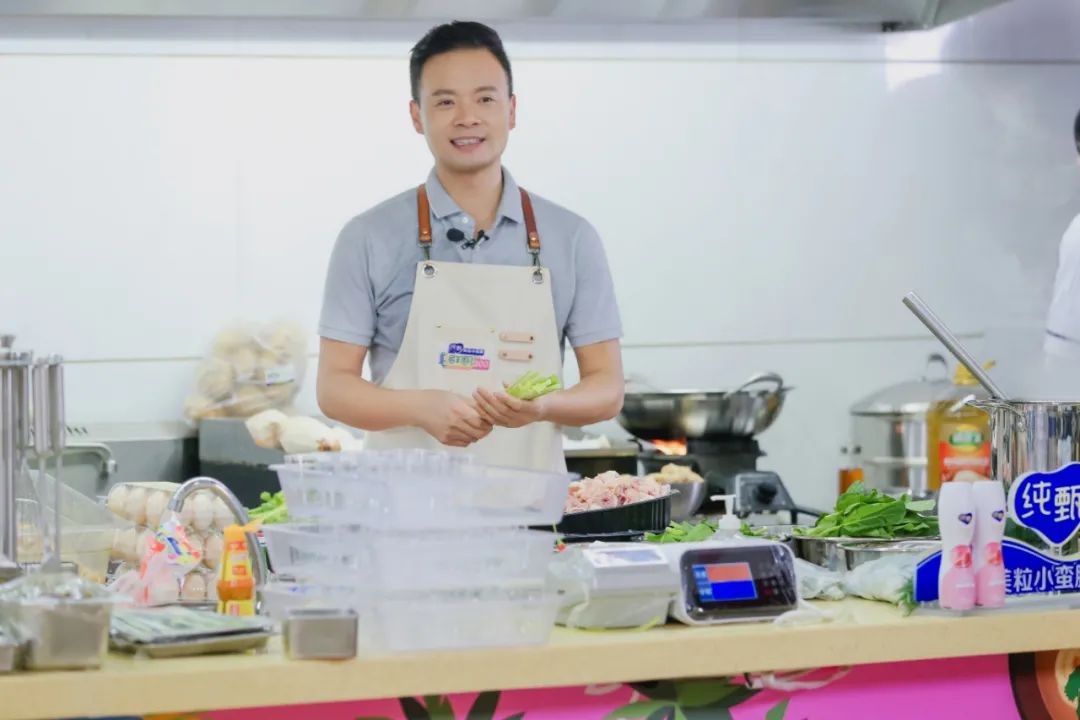 今晚《鲜厨100》收官之战,三强争霸,中餐厅定制套餐决胜负?