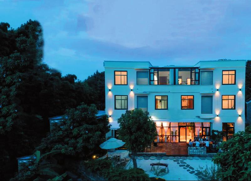 暑假出游住哪里?为您推荐广西特色民宿:山水画里入眠 海涛声中醒来