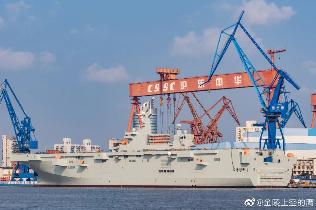 中国075"两攻"出海试航刷爆网络,中国海军进入一个新纪元!