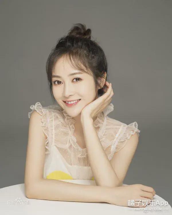 还记得巴啦啦小魔仙里的黑魔仙小月吗她现在长这样