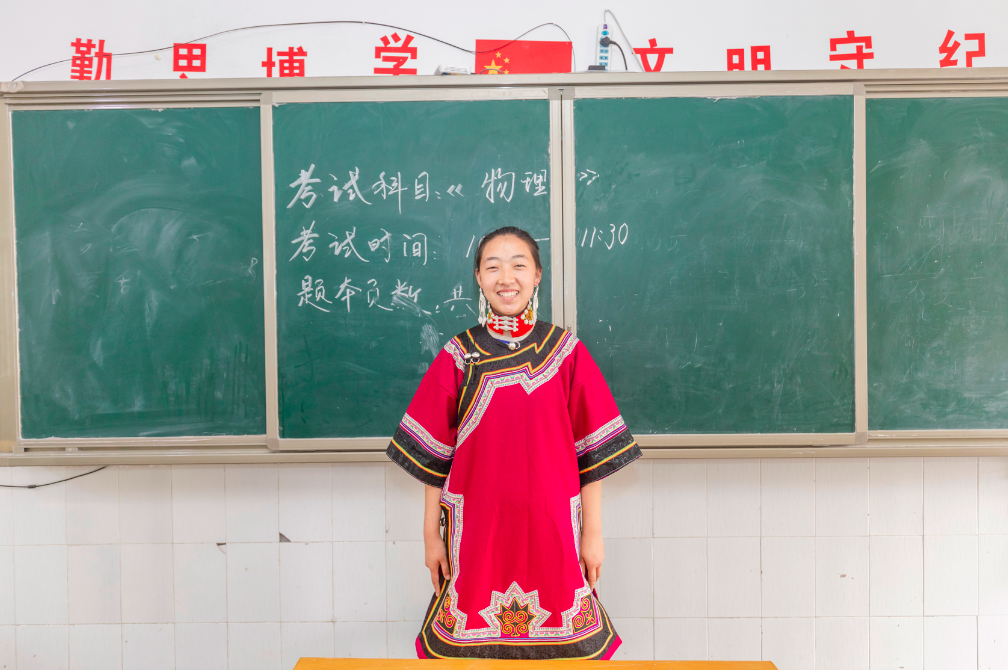 中考状元来了,她说:"感谢佛山!