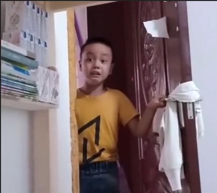 哥哥被安排给弟弟辅导作业，3天后崩溃大哭：我不想教他！不想见到他！休闲区蓝鸢梦想 - Www.slyday.coM