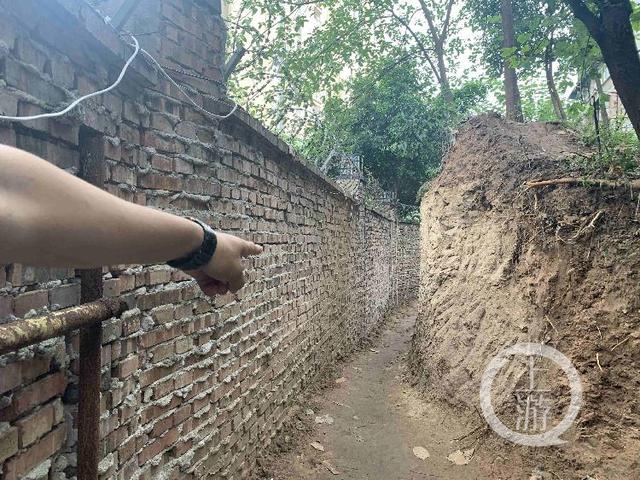 现实版愚公移山记：金茂珑悦小区居民自发挖出“上学小道”休闲区蓝鸢梦想 - Www.slyday.coM