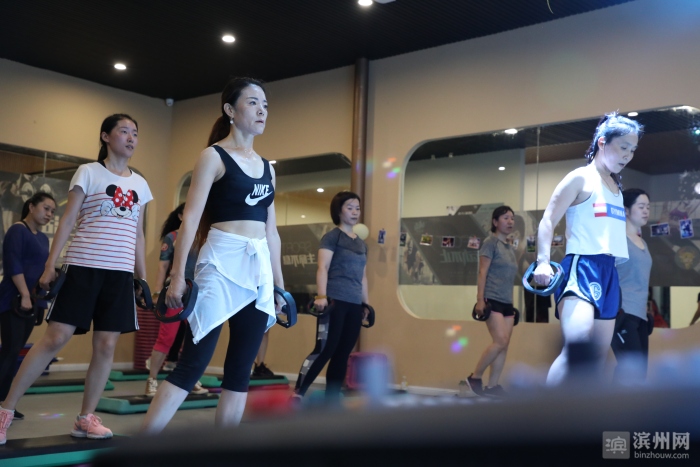 这个教师节 破局运动生活馆为教师人群送上"健身大礼包"