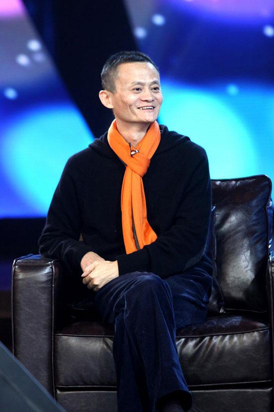 不被年龄所困!51岁王菲直播连麦马云,大佬见大佬穿衣从不花哨