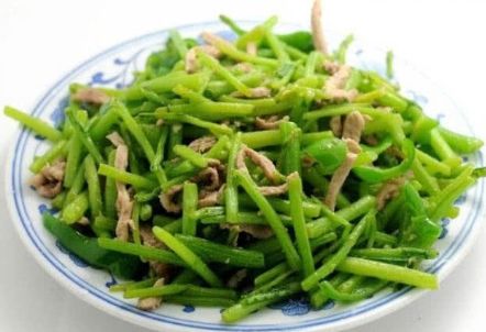 【茼蒿炒肉丝的做法】