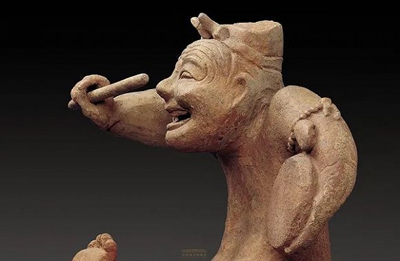 击鼓说唱俑 图片来源：中国国家博物馆