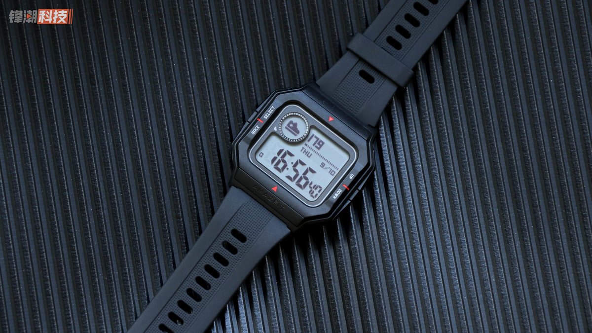 华米amazfitneo智能手表开售299元体验复古时尚