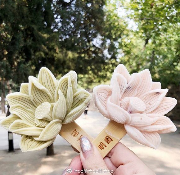 圆明园荷花雪糕 图片来源：微博@oo晴天oo雨天oo