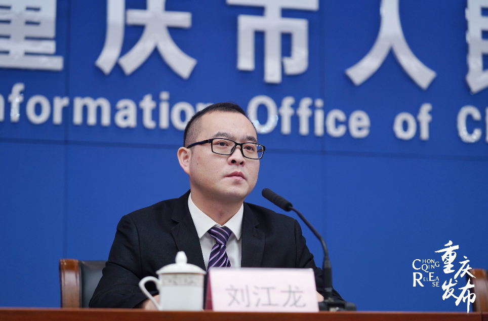 城乡统筹发展网:请问刘江龙书记,请你谈谈驻村以来你感触最深的是什么