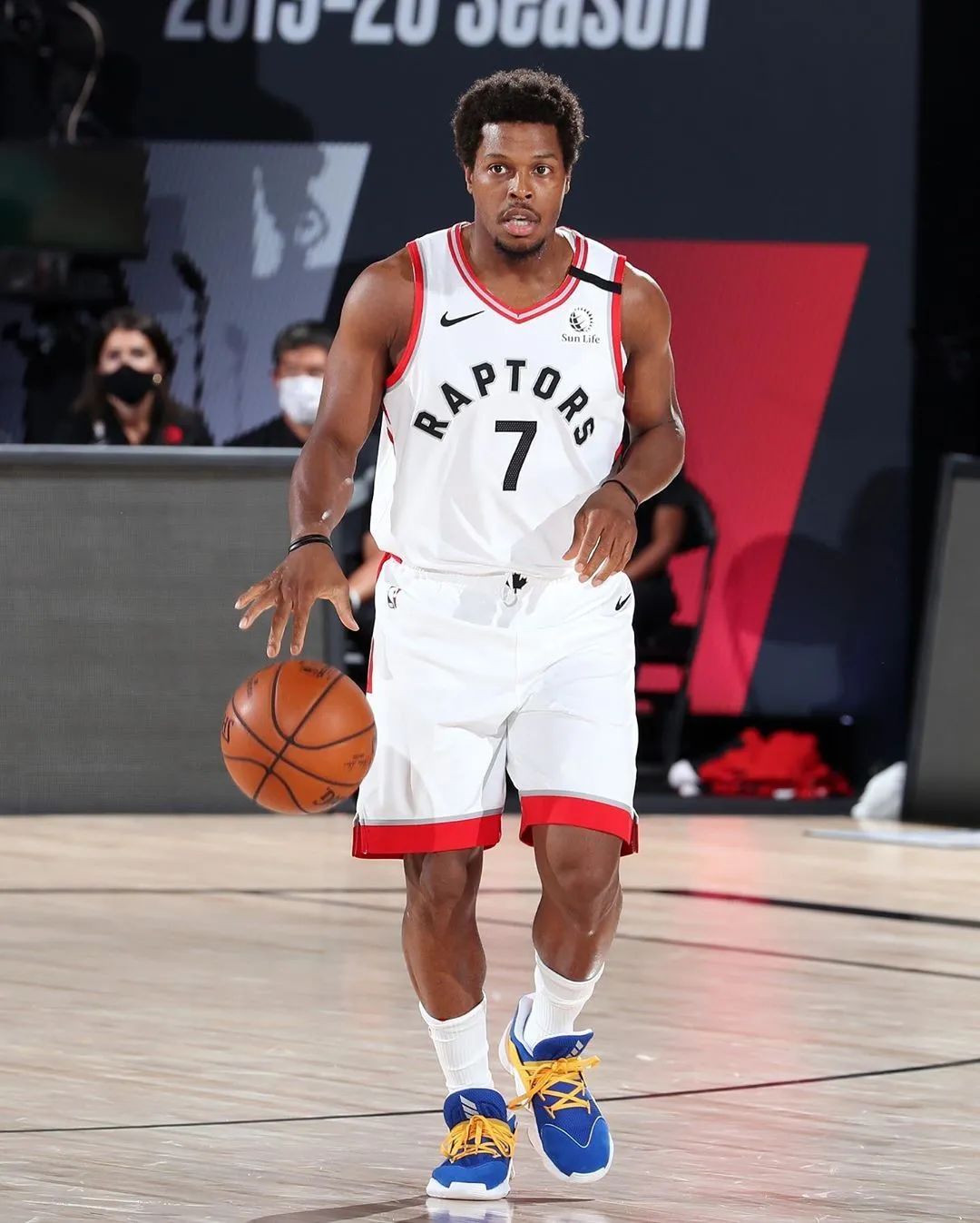 kyle lowry这双and1很有质感.and1 attack 2.