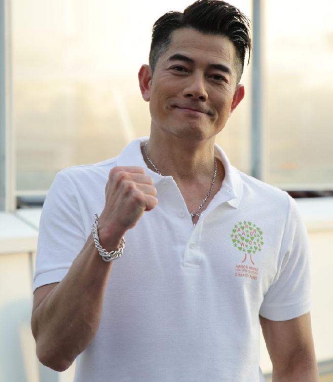 郭富城隐藏26年秘密曝光,在医院唱歌欲唤醒粉丝,拒绝炒作要求签保密