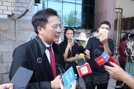 28年前错换婴儿案开庭,"抱错"和"患癌"成为争议焦点