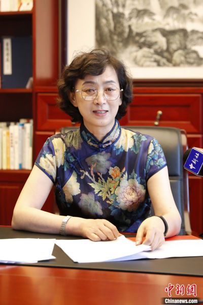 图为7月30日,吴国华在北京接受中新社记者专访. 中新社记者 韩海丹 摄